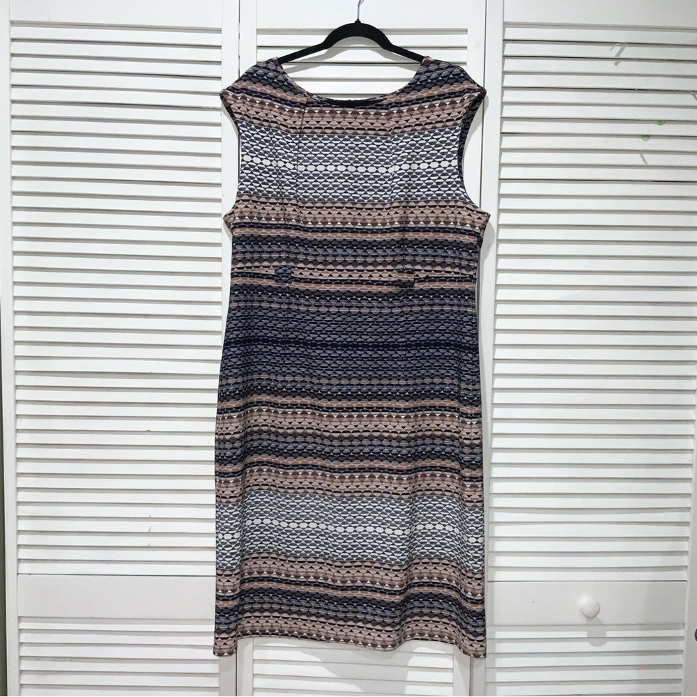 ILE New York Women’s Sleeveless Geometric Diamond Calf Length Dress Size 18